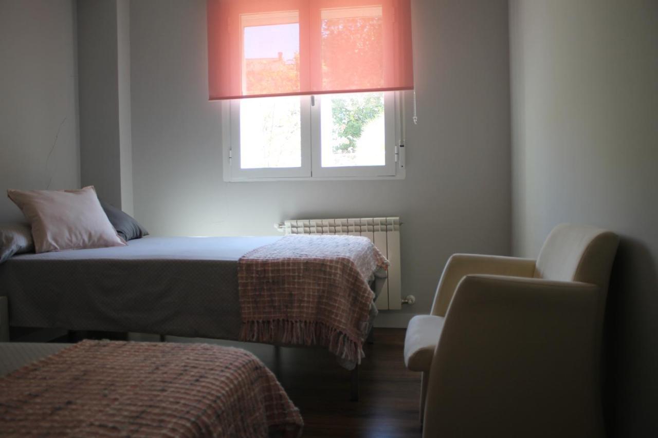 Amplio Apto Con Patio Privado Aranjuez Kültér fotó