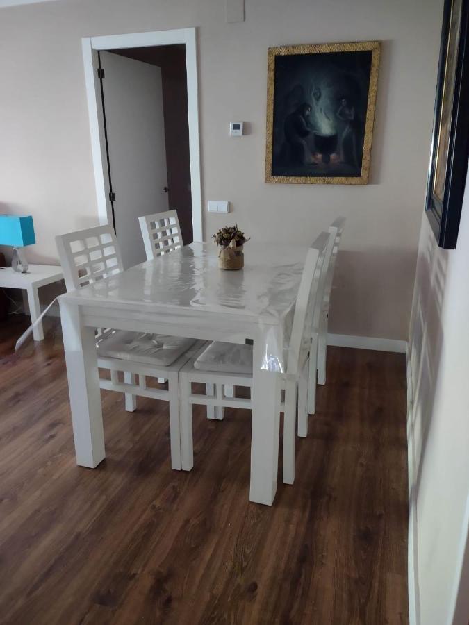 Amplio Apto Con Patio Privado Aranjuez Kültér fotó